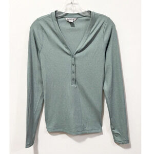 NWT: Athleta - Women's, V-Neck, Stretchy, Uptempo Ribbed Henley Top (size S)